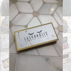Lashaholic instagram false eyelashes